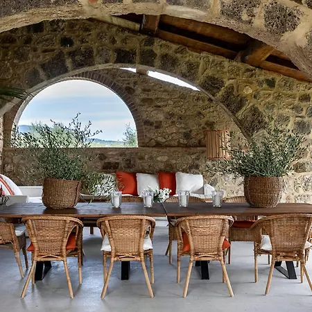 Conti Galgani Villa *